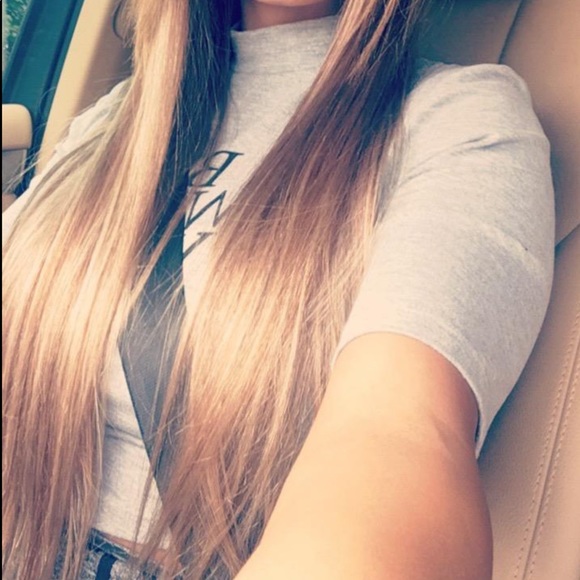 Meet your posher Vanessa!! - Picture 7 of 16